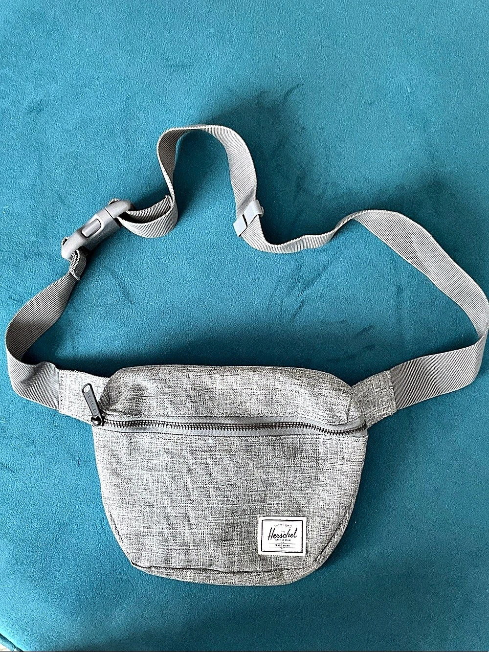 Herschel Gray Crossbody Bag Like New